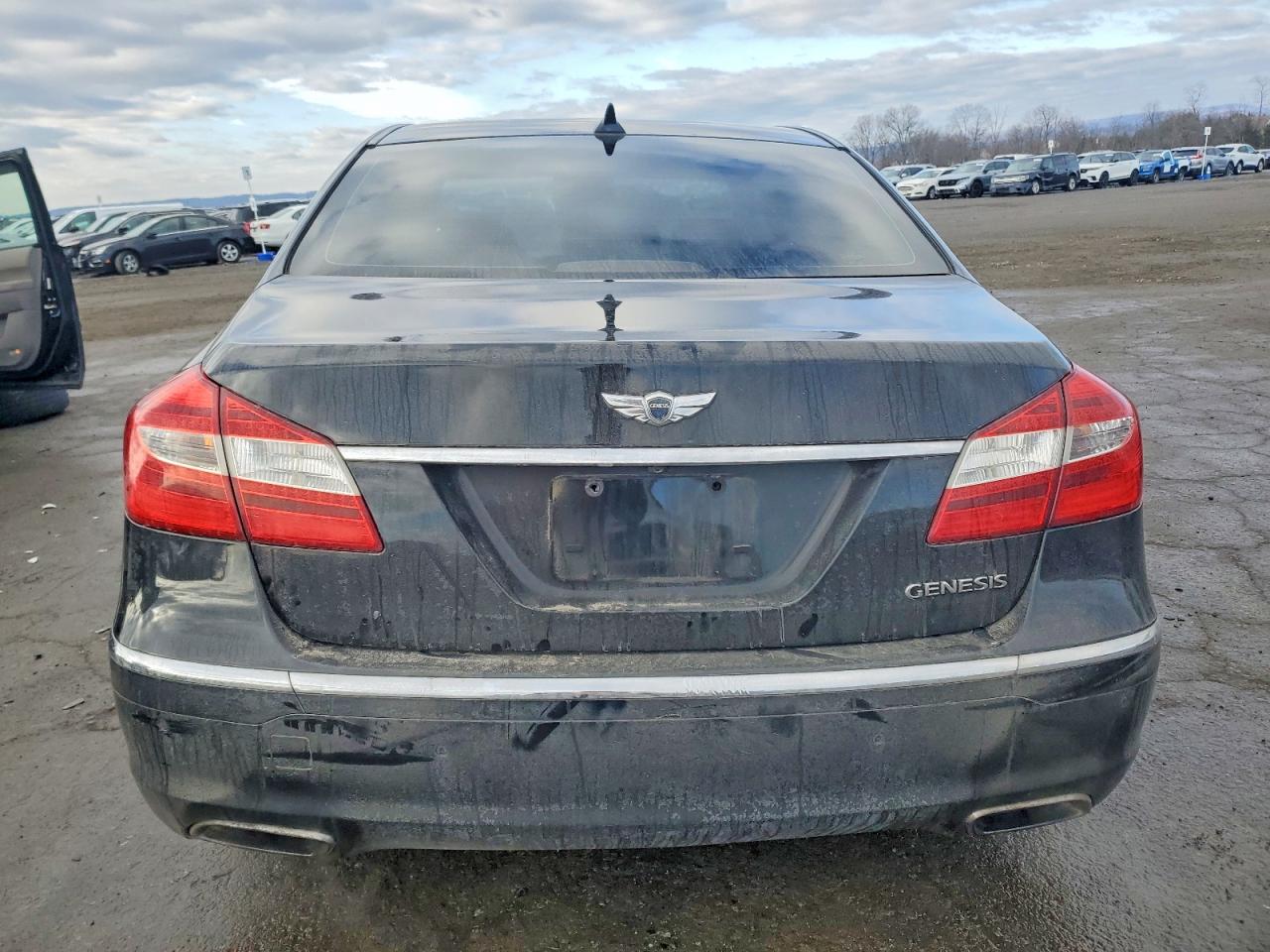 2012 HYUNDAI GENESIS 3.8L photo 6