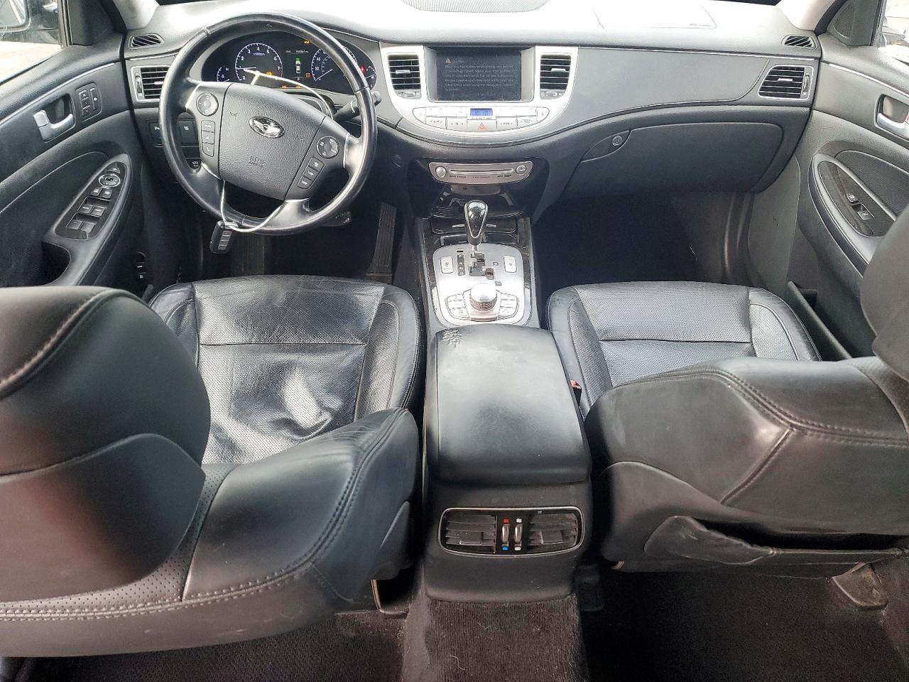 2012 HYUNDAI GENESIS 3.8L photo 8