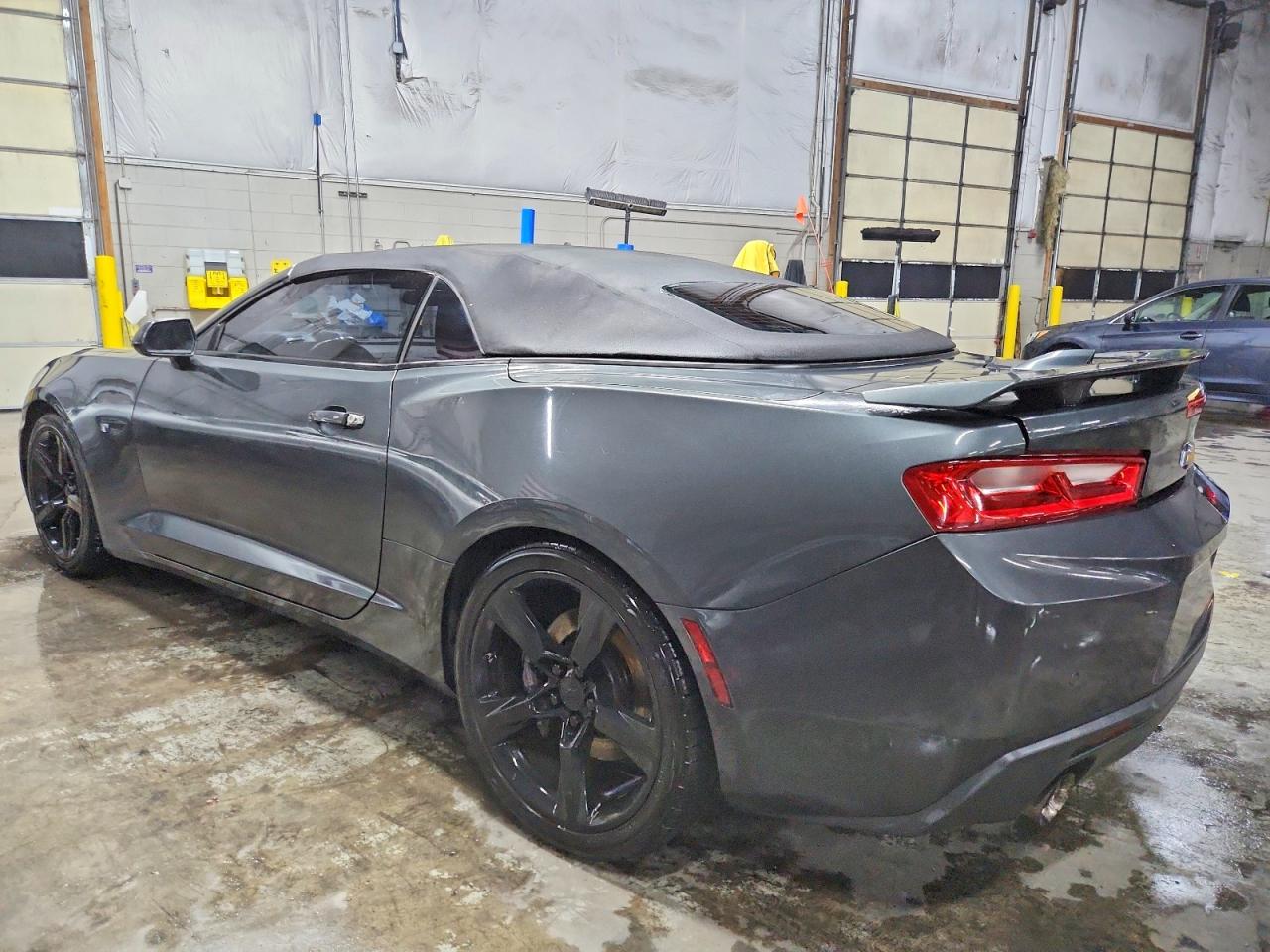 2017 CHEVROLET CAMARO SS photo 2