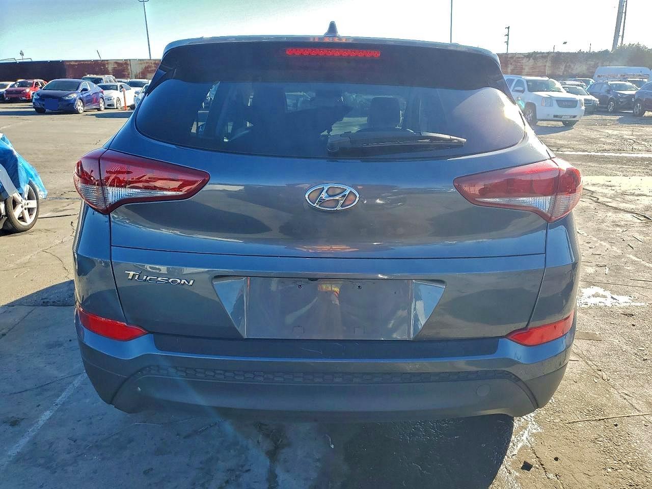 2018 HYUNDAI TUCSON SEL photo 6