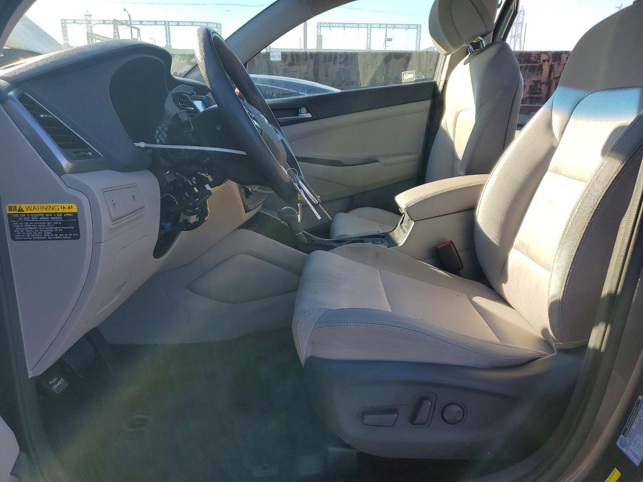 2018 HYUNDAI TUCSON SEL photo 7