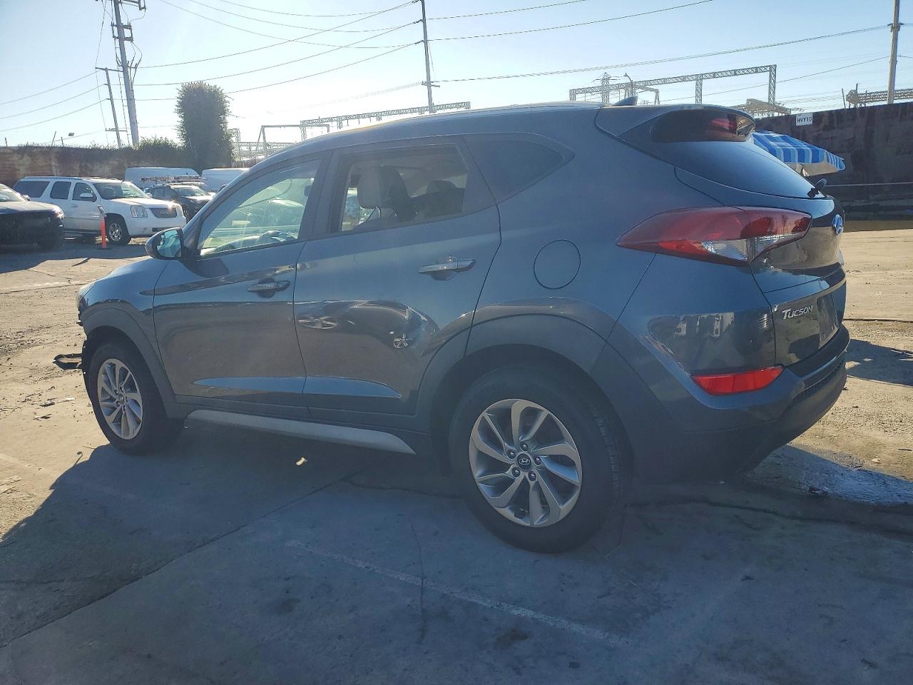 2018 HYUNDAI TUCSON SEL photo 2