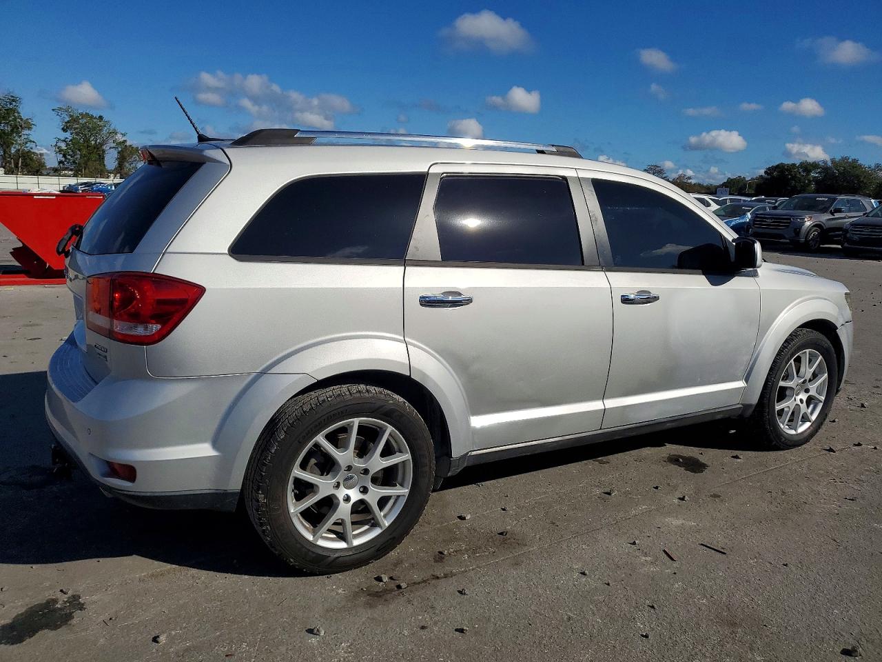 2013 DODGE JOURNEY CREW photo 3