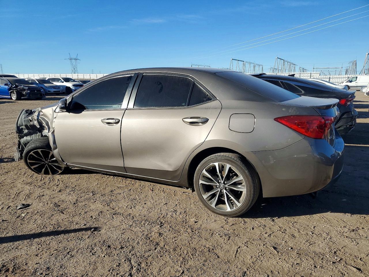 2019 TOYOTA COROLLA L photo 2