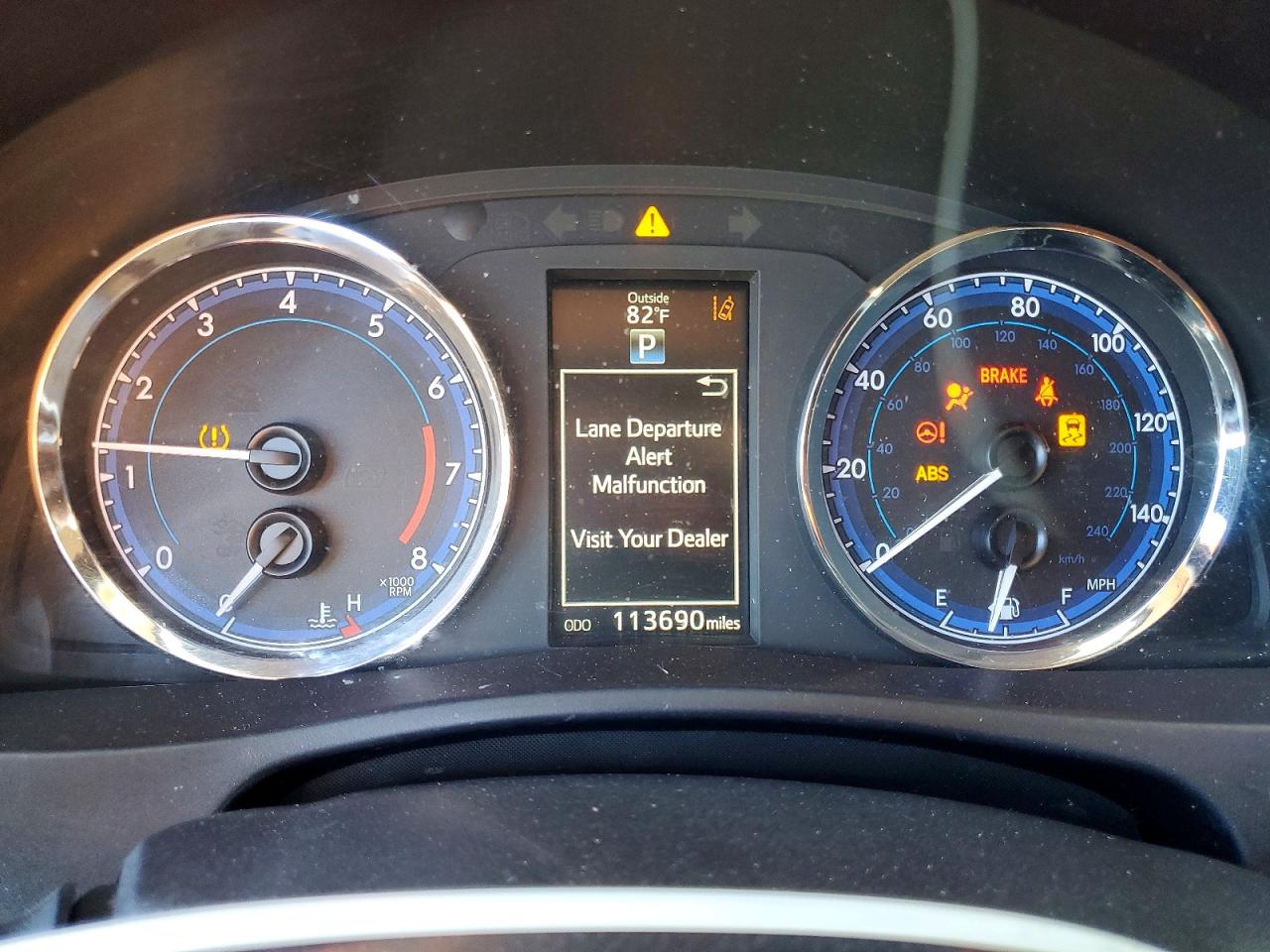 2019 TOYOTA COROLLA L photo 9