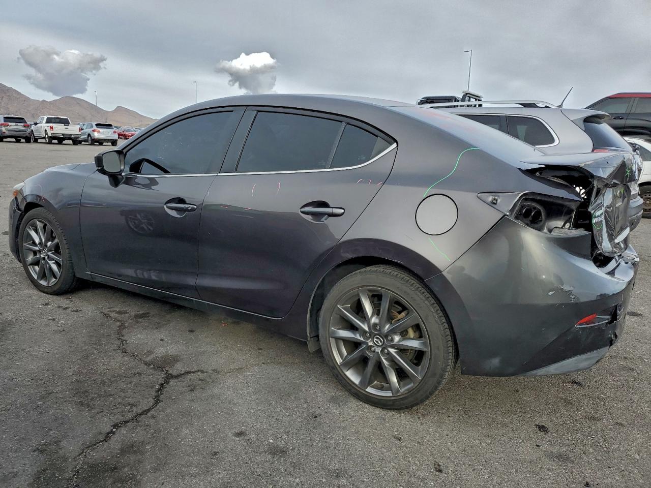 2018 MAZDA 3 TOURING photo 2