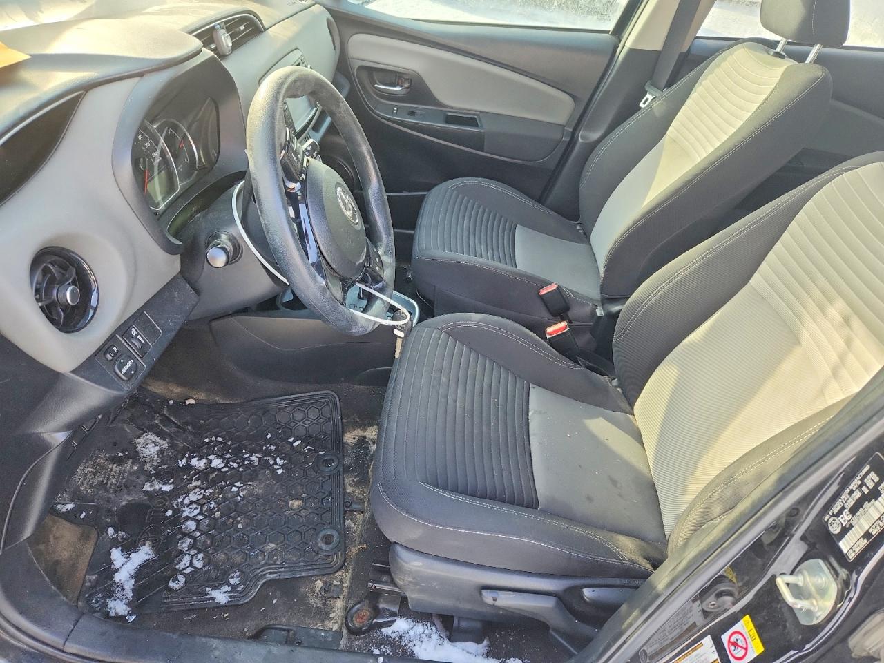 2018 TOYOTA YARIS L photo 7