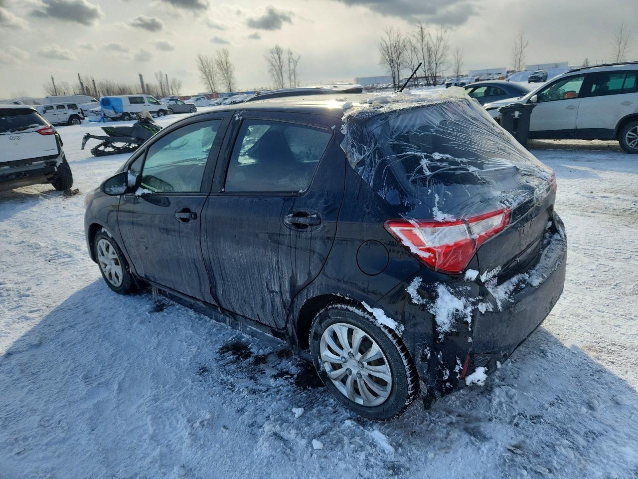 2018 TOYOTA YARIS L photo 2