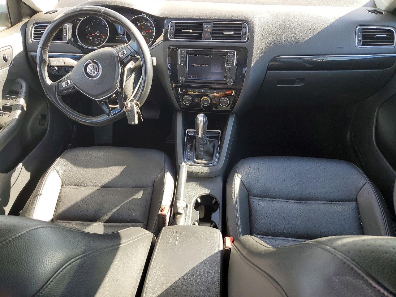 2017 VOLKSWAGEN JETTA SEL photo 8