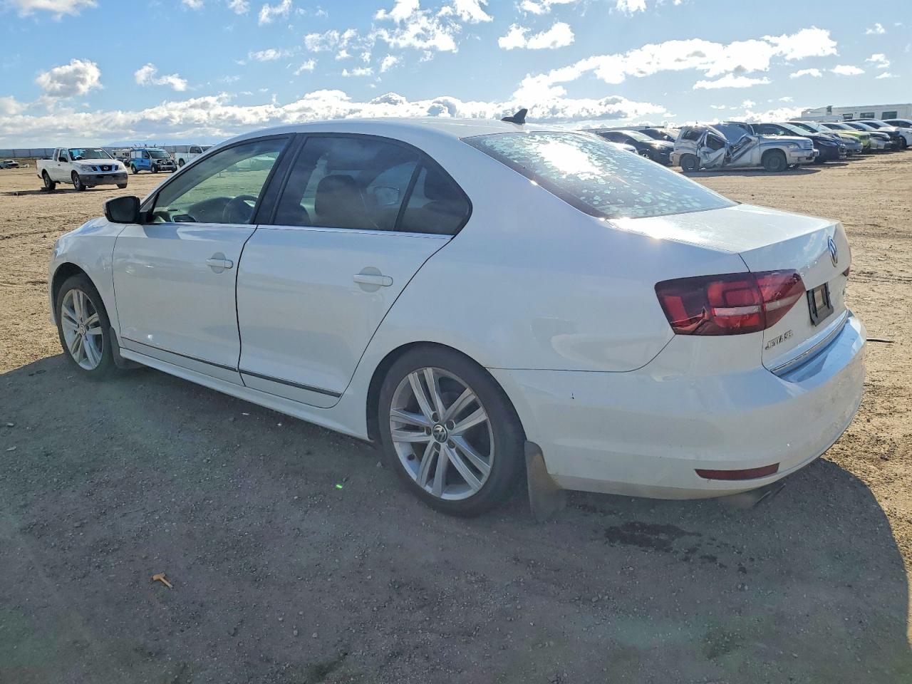 2017 VOLKSWAGEN JETTA SEL photo 2