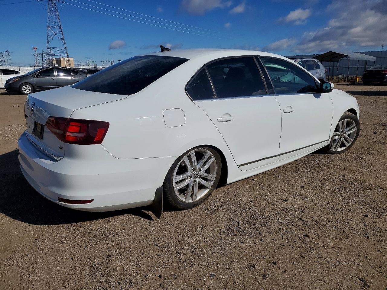 2017 VOLKSWAGEN JETTA SEL photo 3