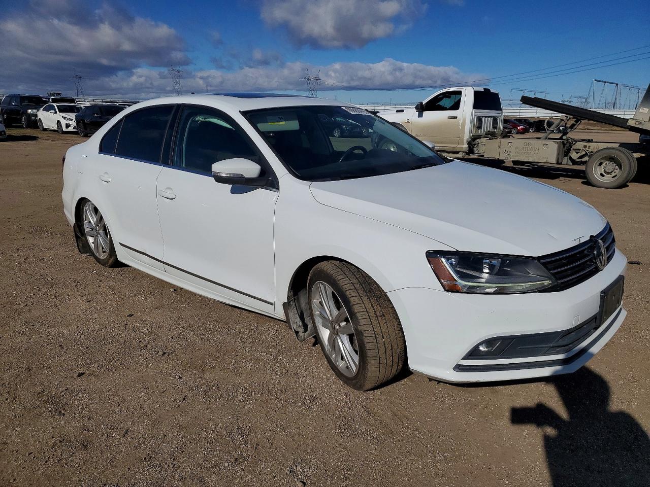 2017 VOLKSWAGEN JETTA SEL photo 4
