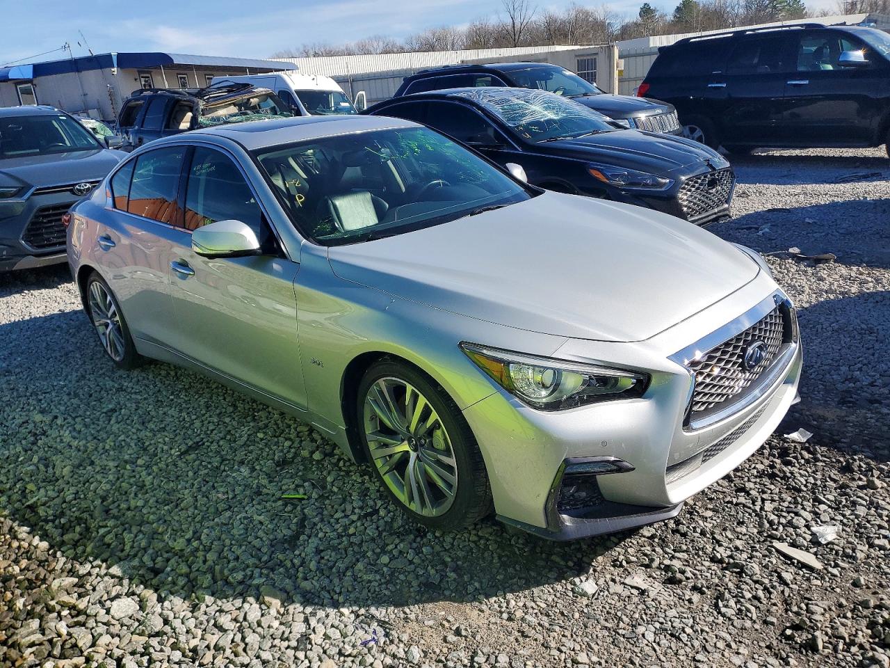 2018 INFINITI Q50 LUXE photo 4