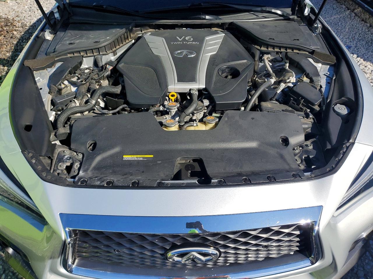 2018 INFINITI Q50 LUXE photo 11