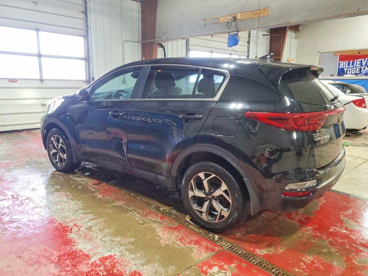 2021 KIA SPORTAGE LX photo 2