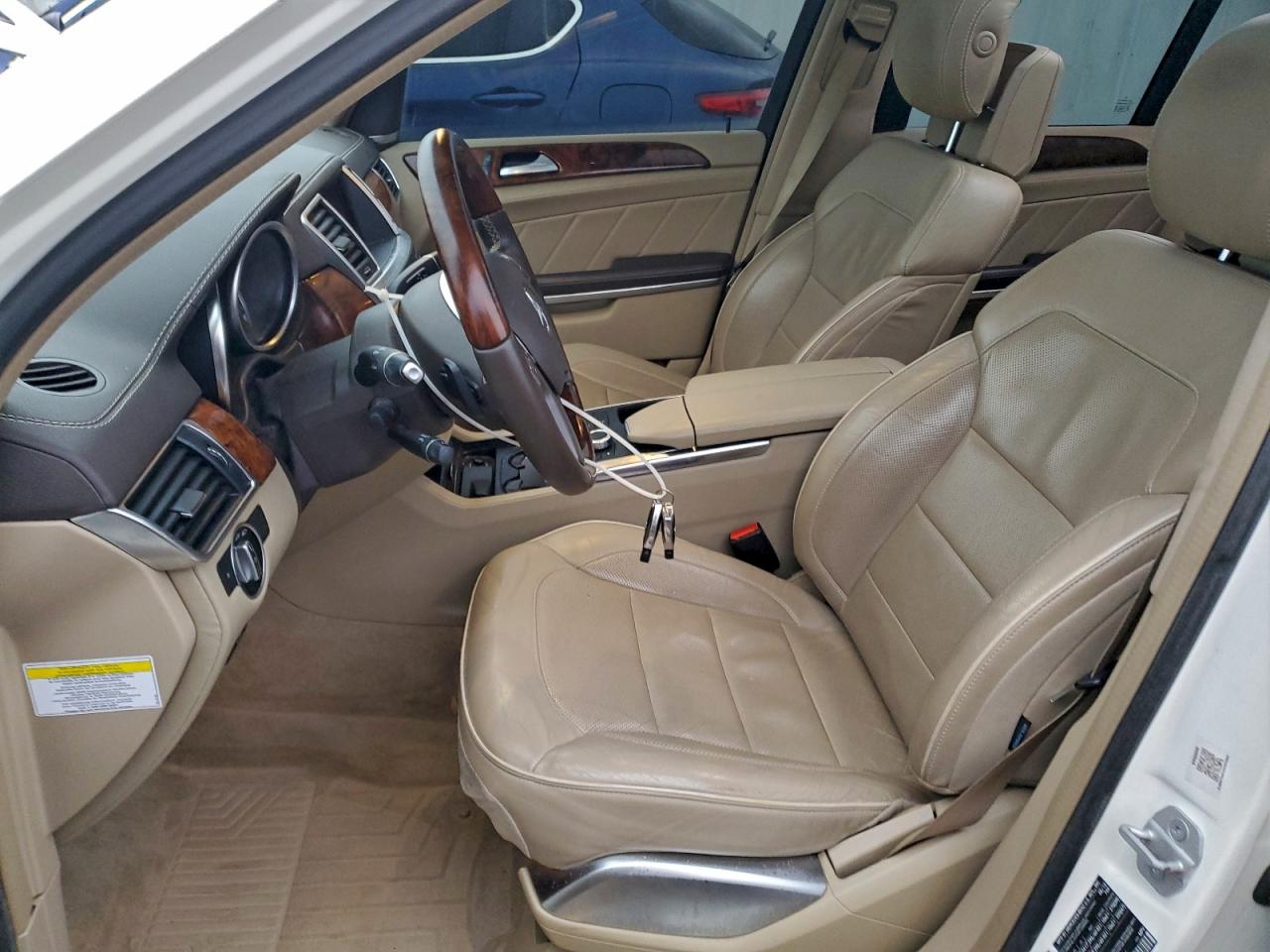 2014 MERCEDES-BENZ GL 550 4MATIC photo 7