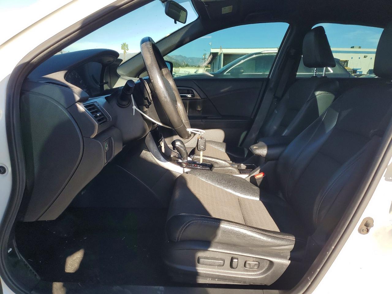 2016 HONDA ACCORD SPORT photo 7