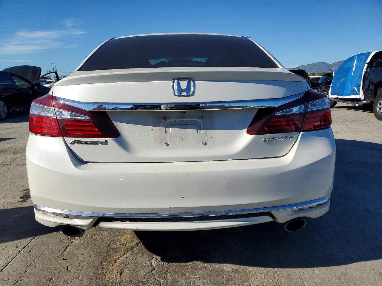 2016 HONDA ACCORD SPORT photo 6