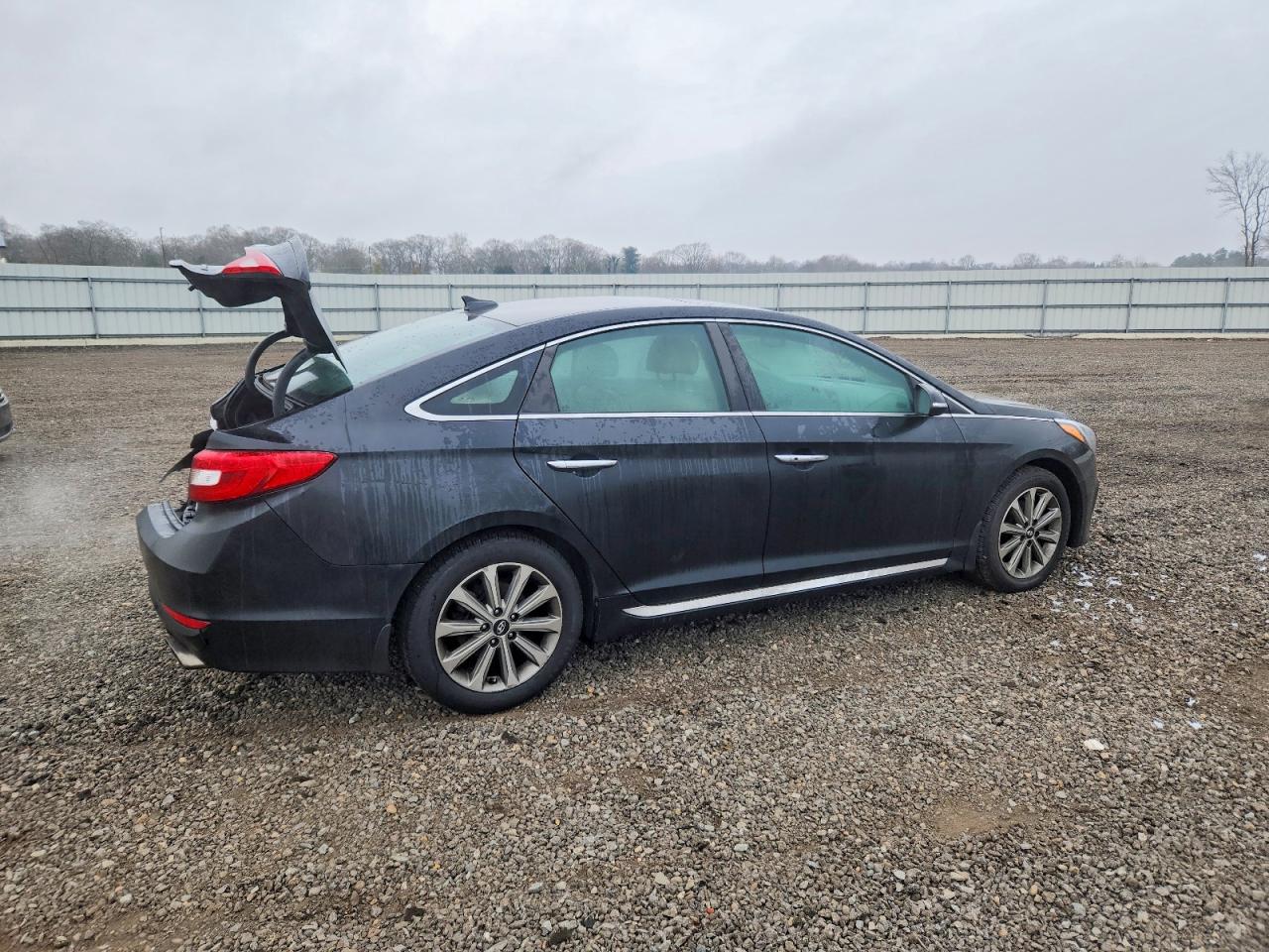 2017 HYUNDAI SONATA SPORT photo 3