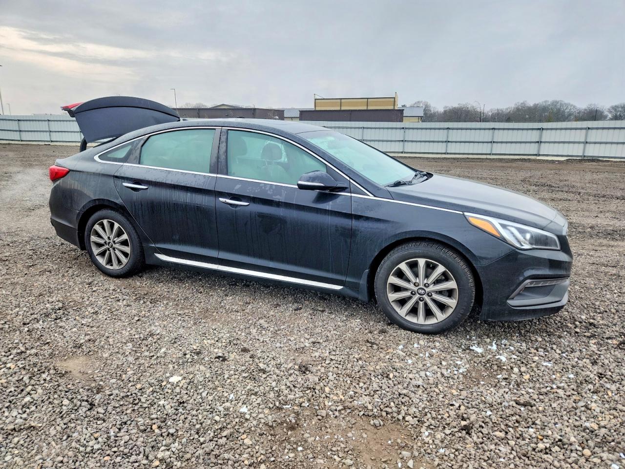 2017 HYUNDAI SONATA SPORT photo 4