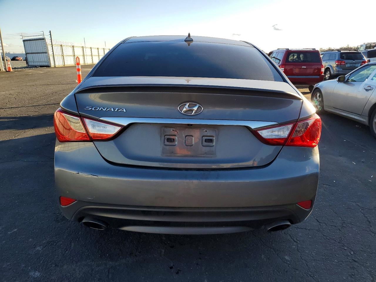 2014 HYUNDAI SONATA SE photo 11