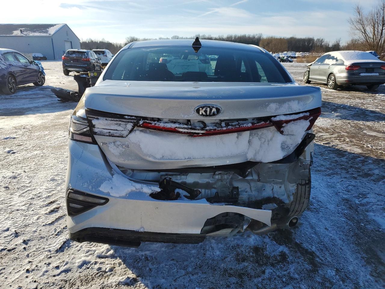 2019 KIA FORTE FE photo 16