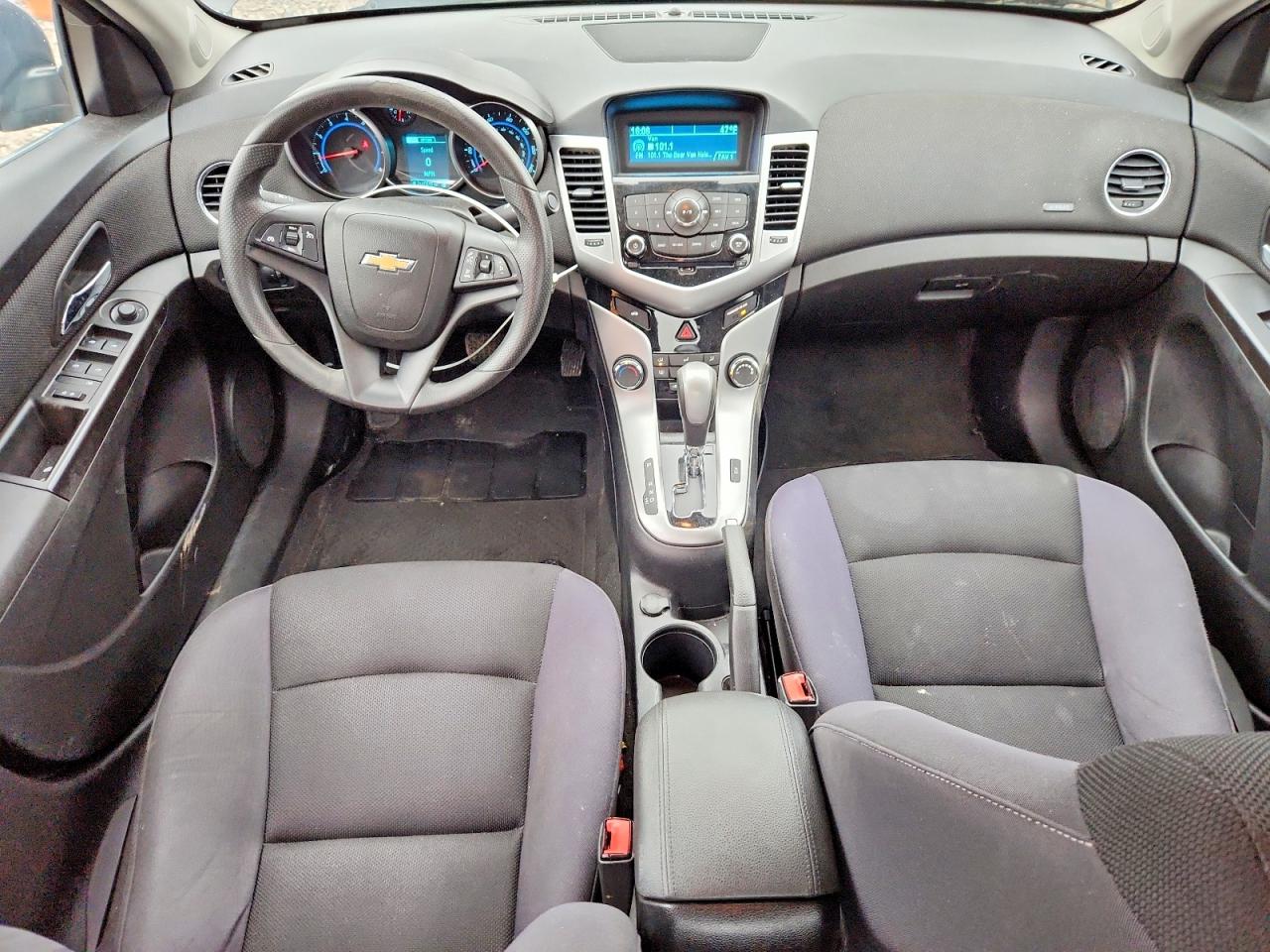 2015 CHEVROLET CRUZE LT photo 8