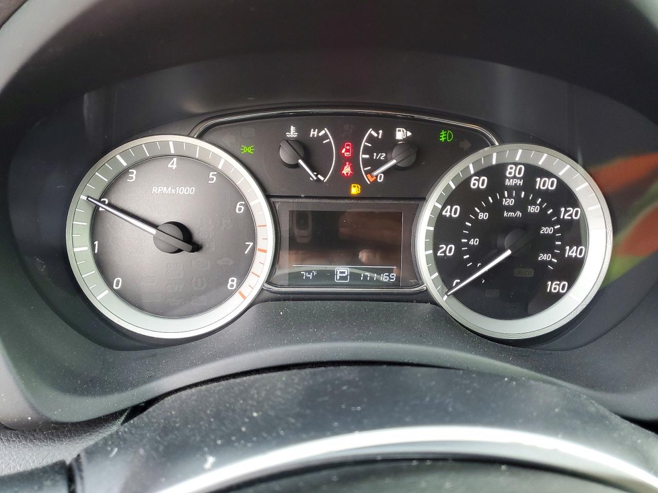2015 NISSAN SENTRA S photo 9