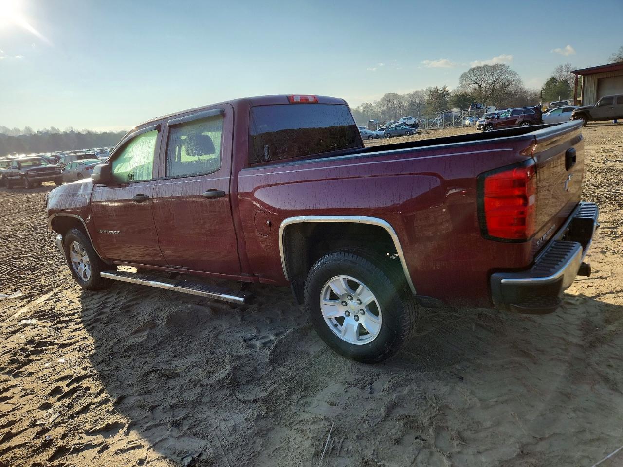 2014 CHEVROLET SILVERADO C1500 LT photo 2