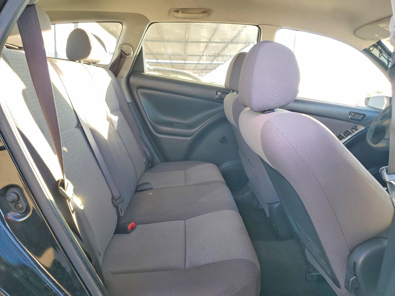 2003 TOYOTA COROLLA MATRIX XR photo 19