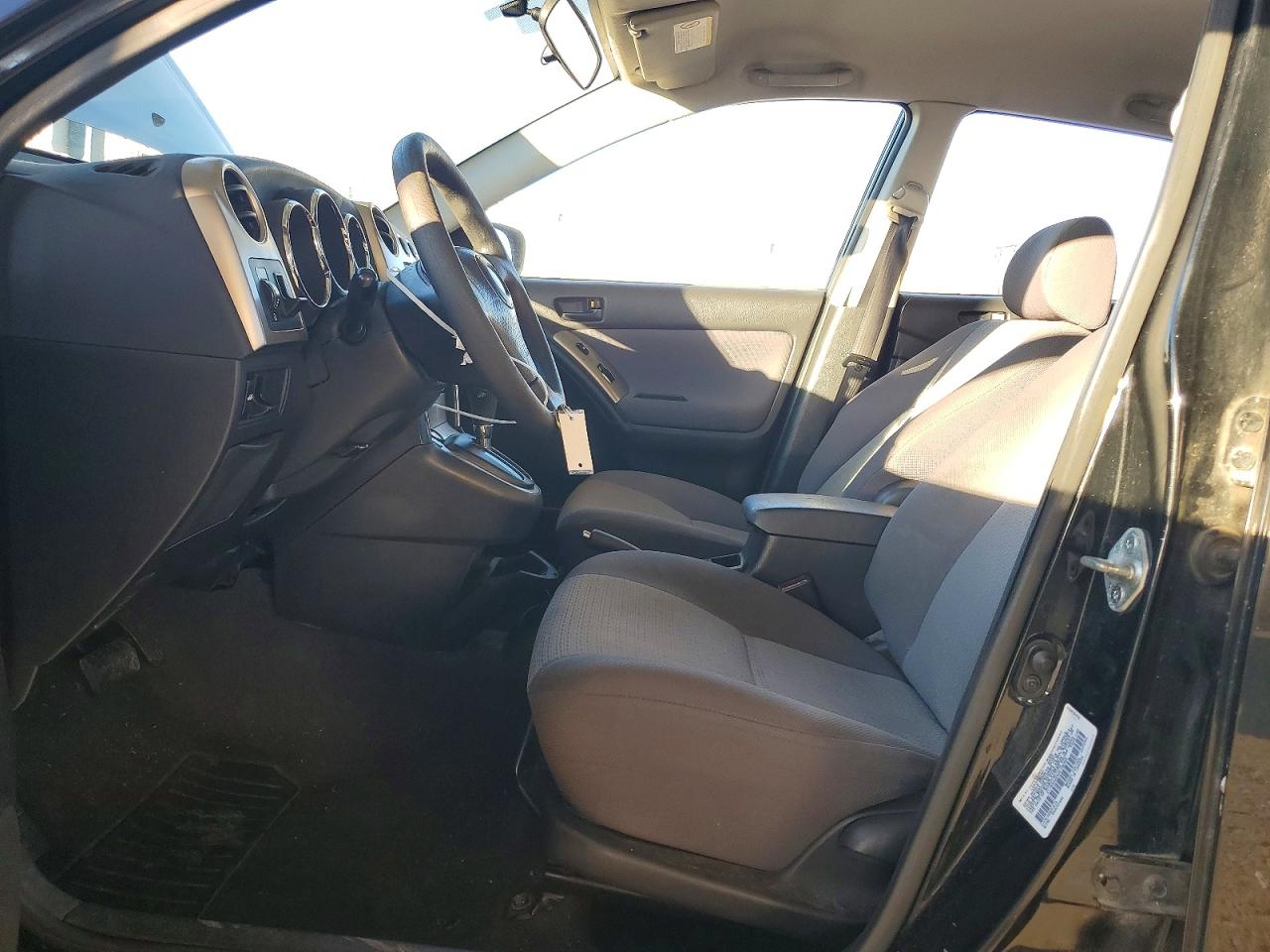 2003 TOYOTA COROLLA MATRIX XR photo 13