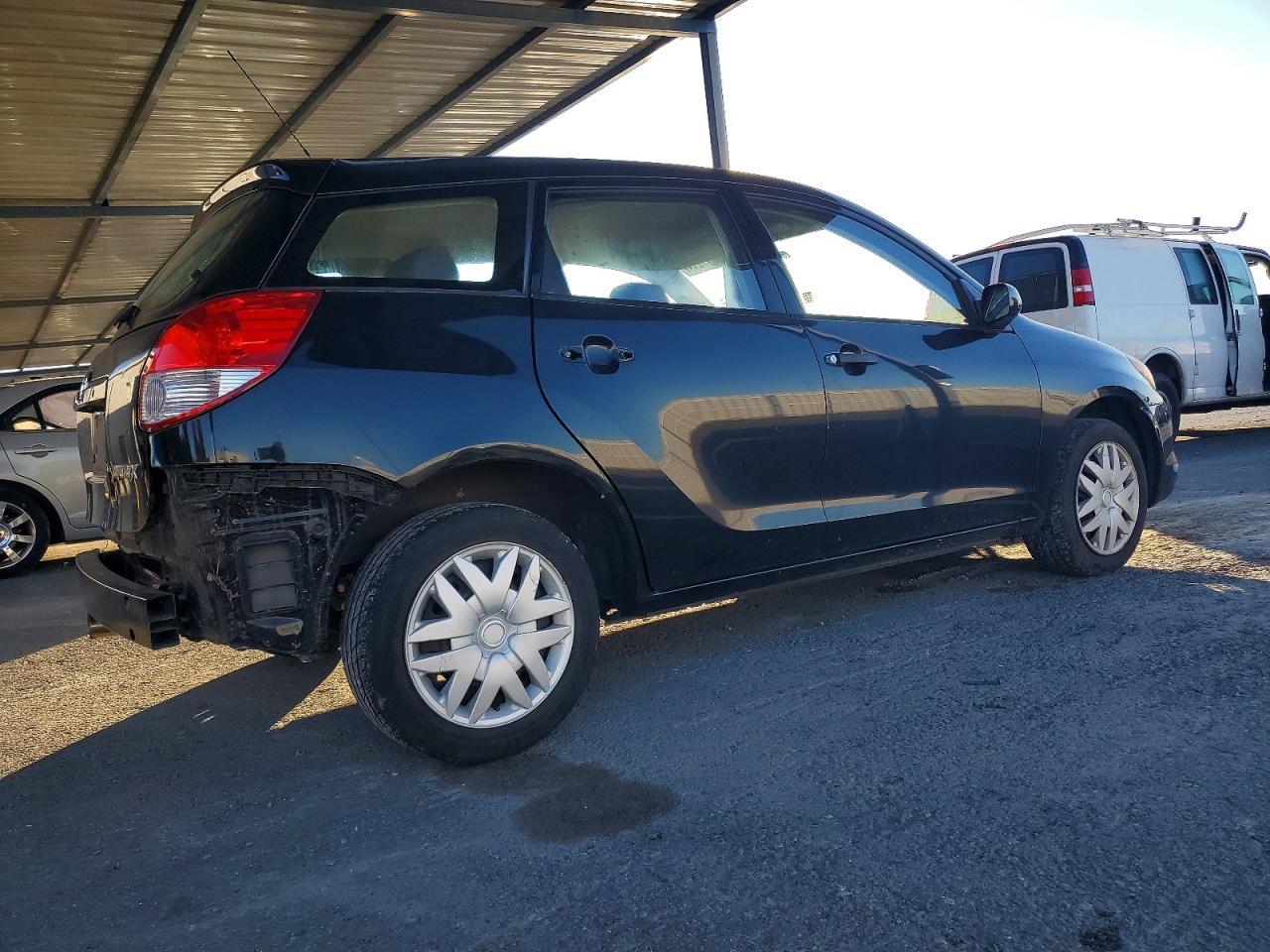 2003 TOYOTA COROLLA MATRIX XR photo 5