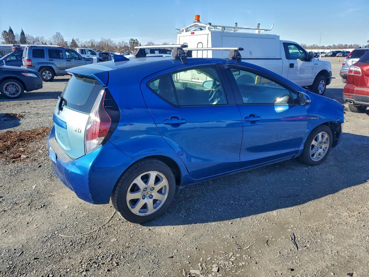 2015 TOYOTA PRIUS C photo 3