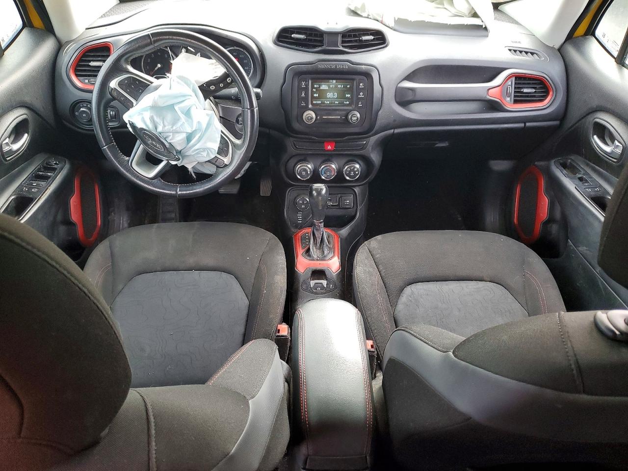 2015 JEEP RENEGADE TRAILHAWK photo 8