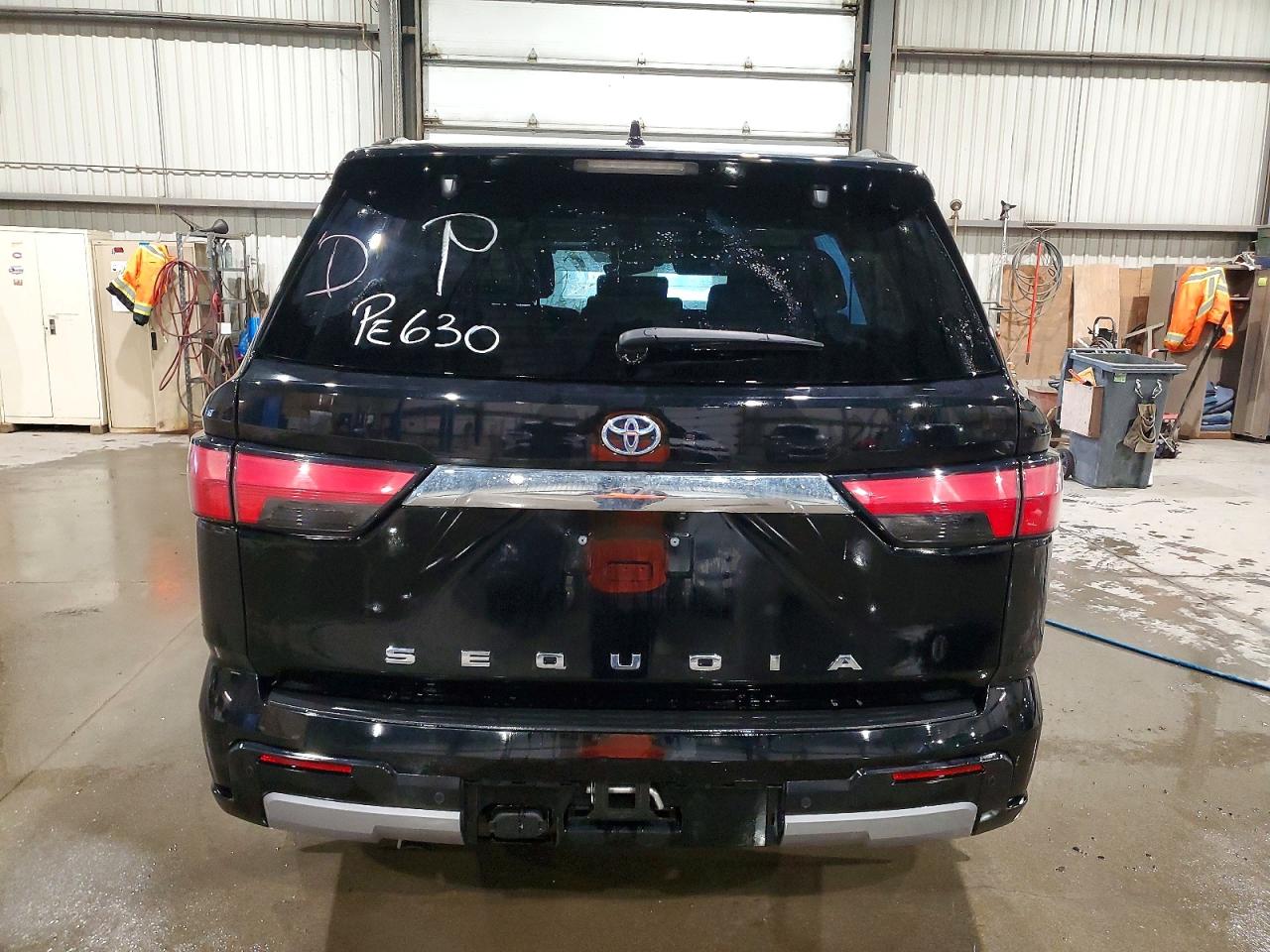 2023 TOYOTA SEQUOIA SR5 photo 6