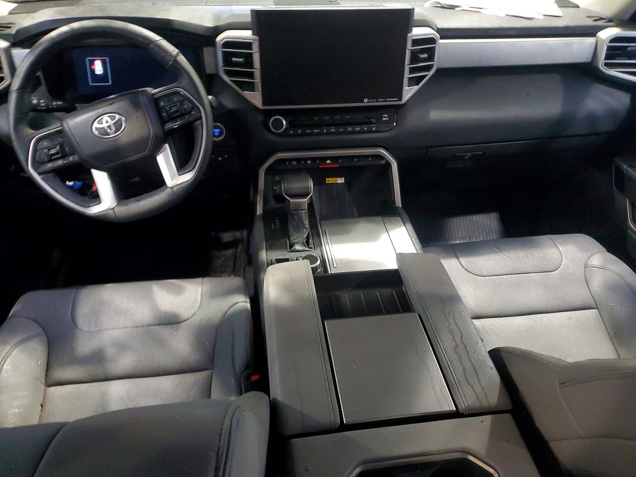 2023 TOYOTA SEQUOIA SR5 photo 8