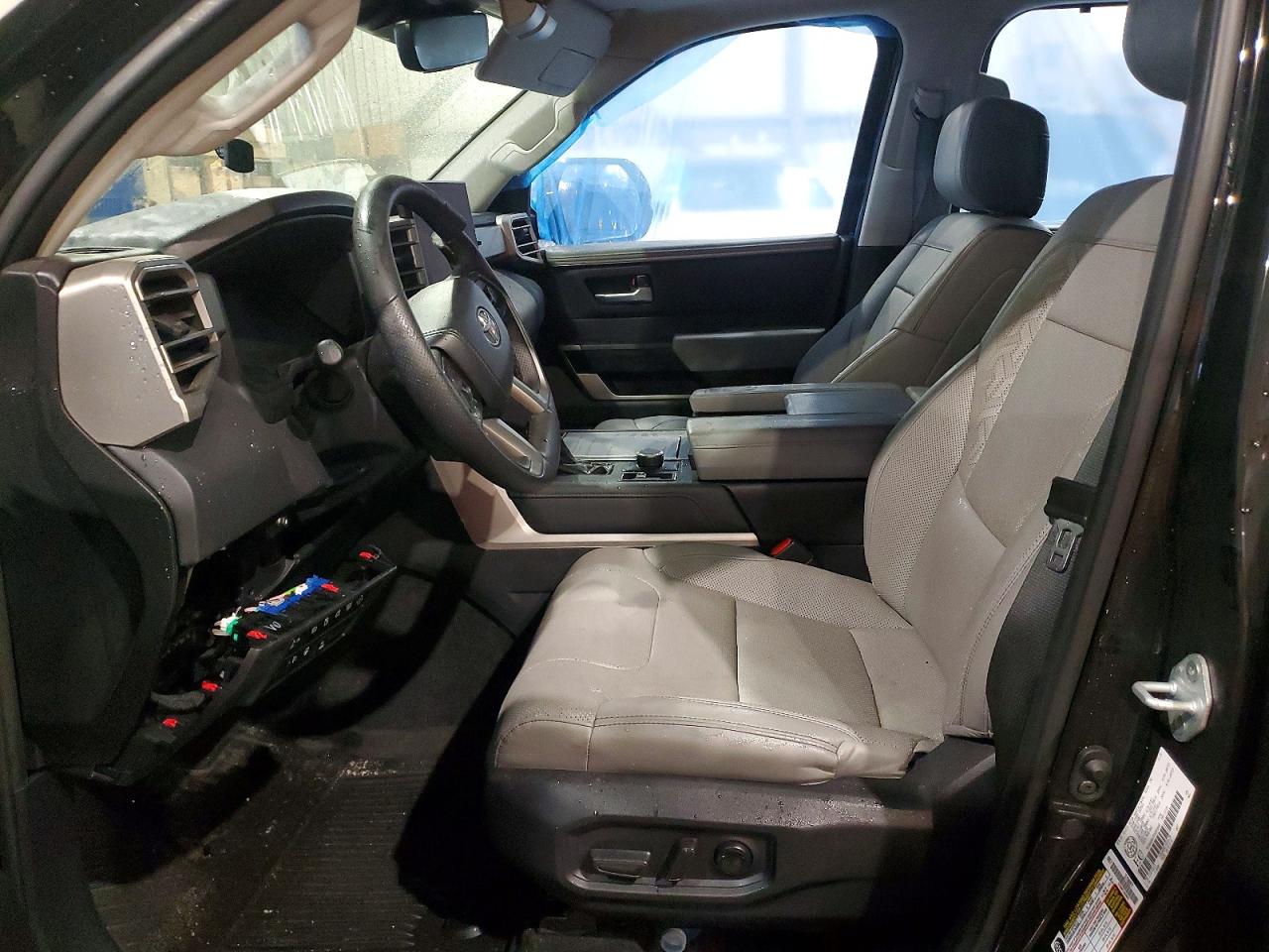 2023 TOYOTA SEQUOIA SR5 photo 7