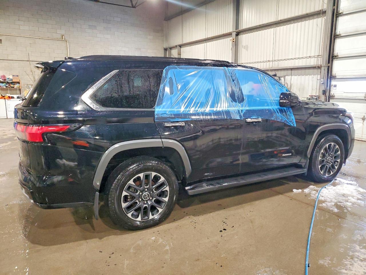 2023 TOYOTA SEQUOIA SR5 photo 3