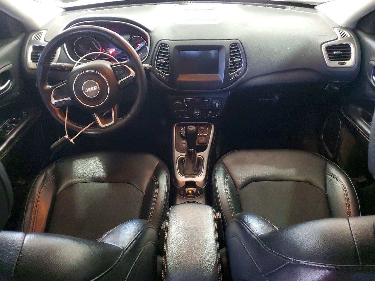 2019 JEEP COMPASS LATITUDE photo 8