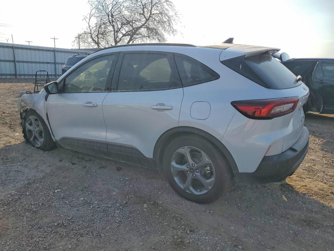 2025 FORD ESCAPE ST LINE photo 2