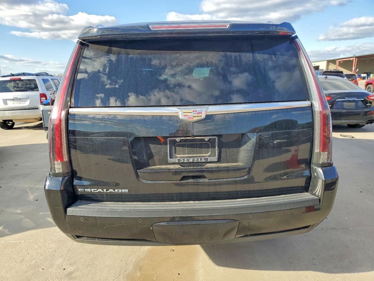 2016 CADILLAC ESCALADE ESV PREMIUM photo 6