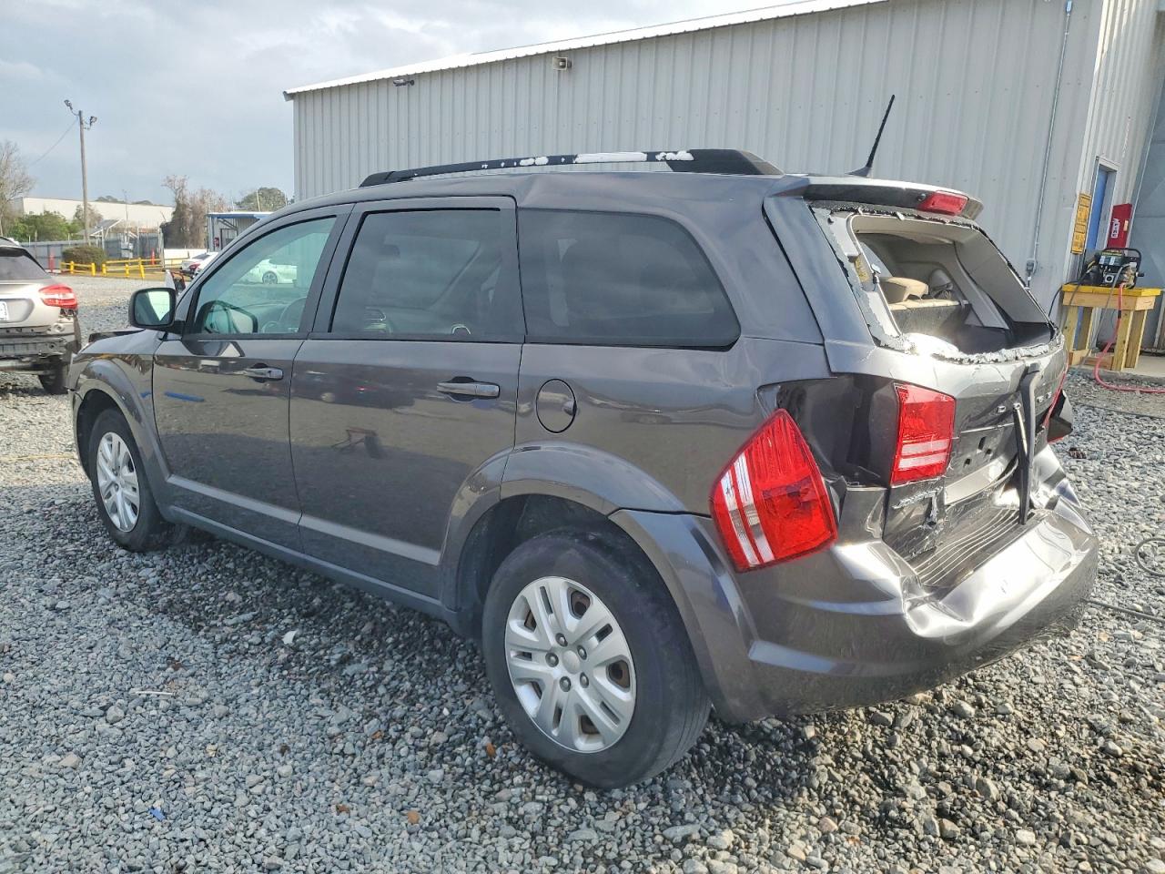 2018 DODGE JOURNEY SE photo 2