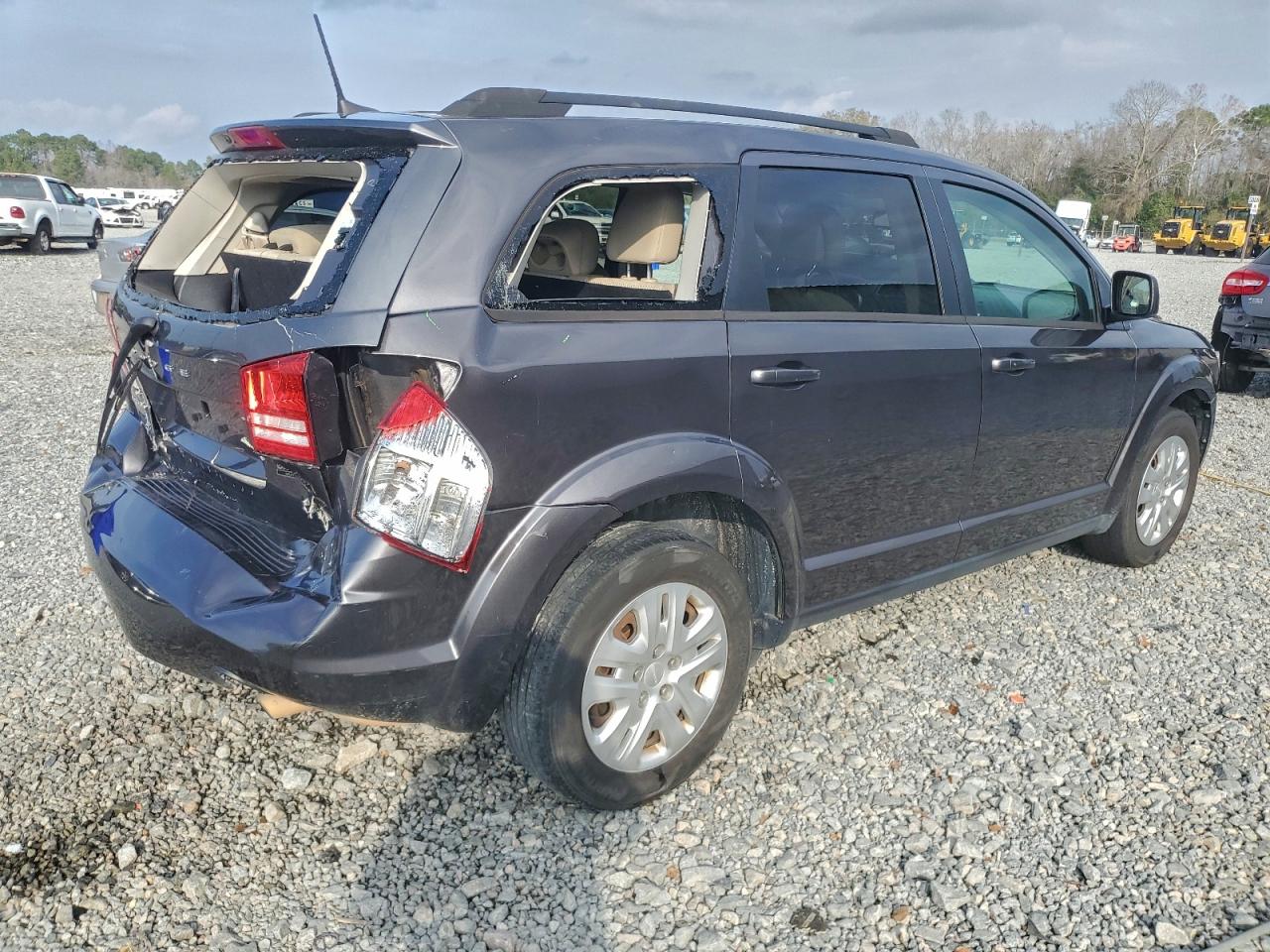2018 DODGE JOURNEY SE photo 3