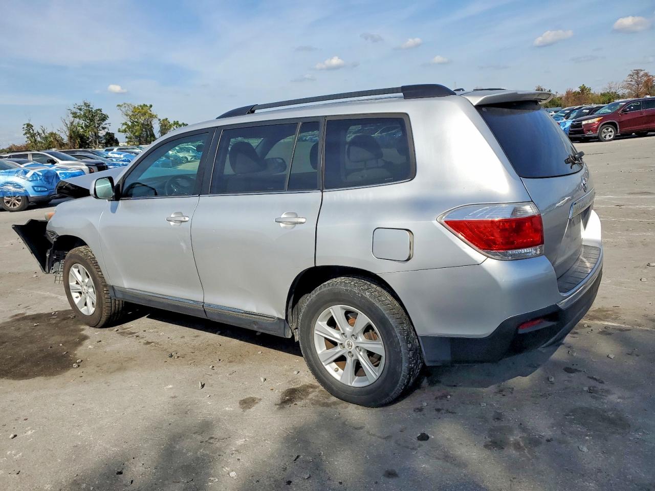 2012 TOYOTA HIGHLANDER BASE photo 2