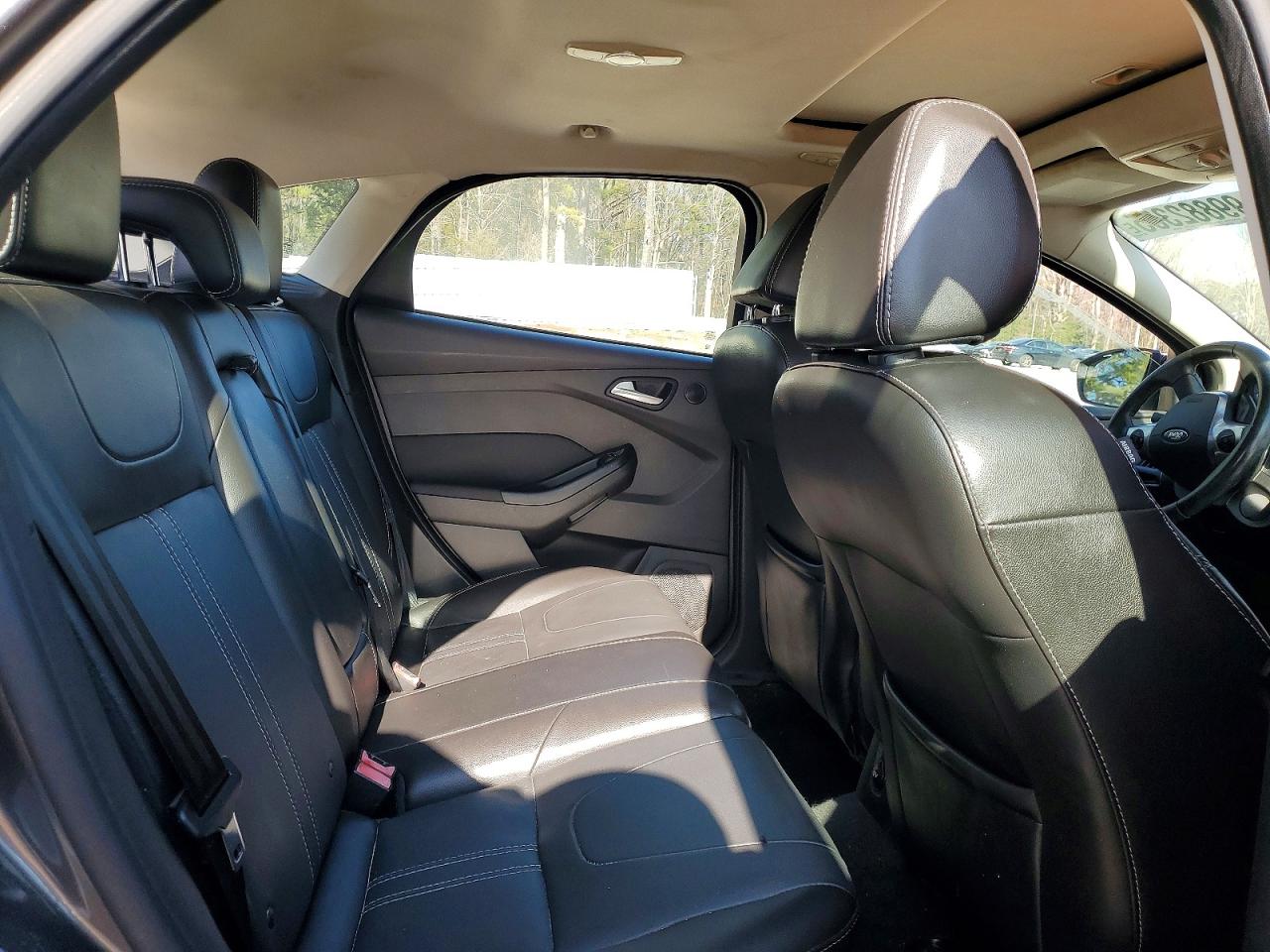 2014 FORD FOCUS TITANIUM photo 10