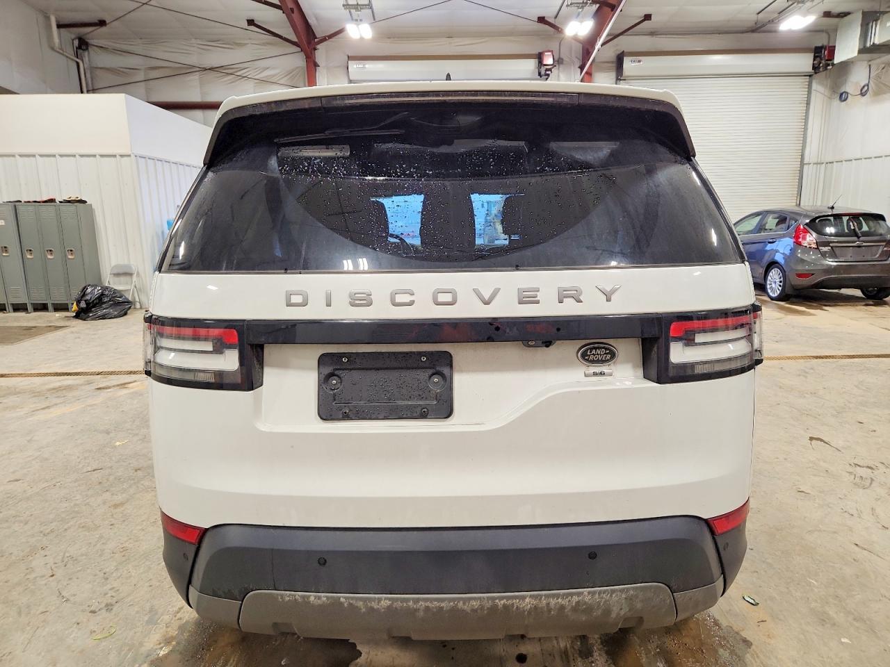 2019 LAND ROVER DISCOVERY SE photo 6