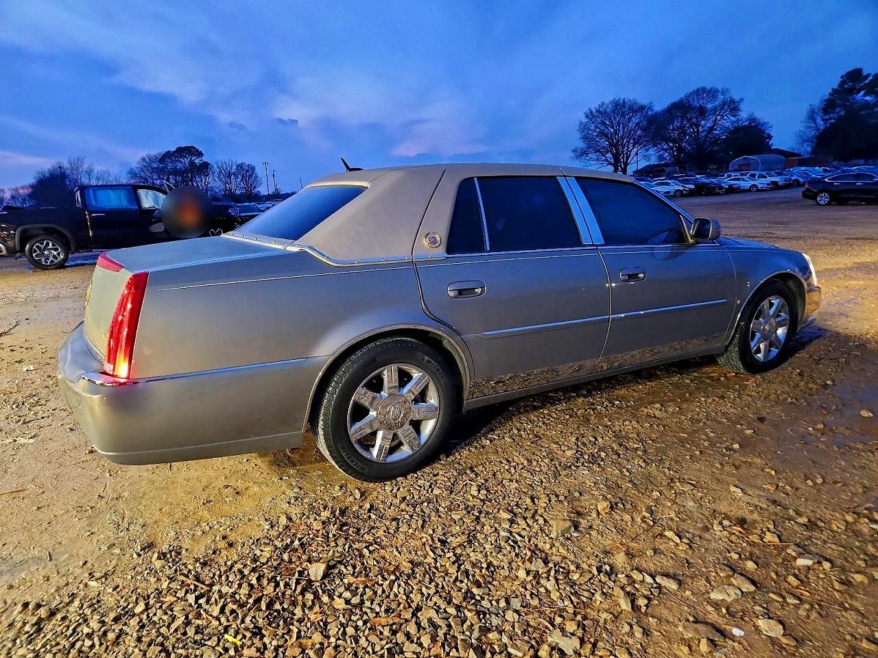 2006 CADILLAC DTS photo 3