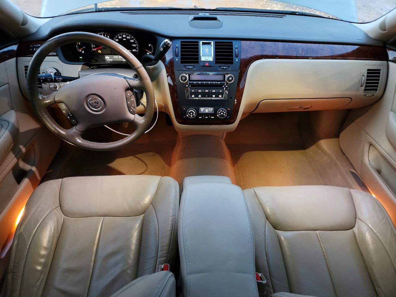 2006 CADILLAC DTS photo 8
