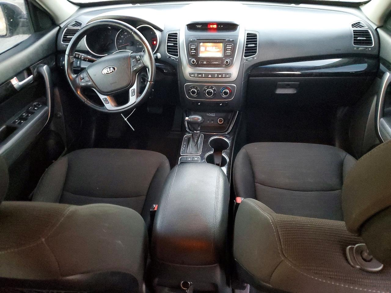 2015 KIA SORENTO LX photo 8