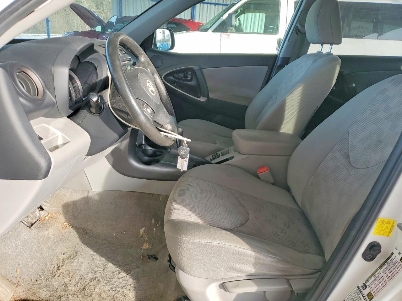 2012 TOYOTA RAV4 photo 7